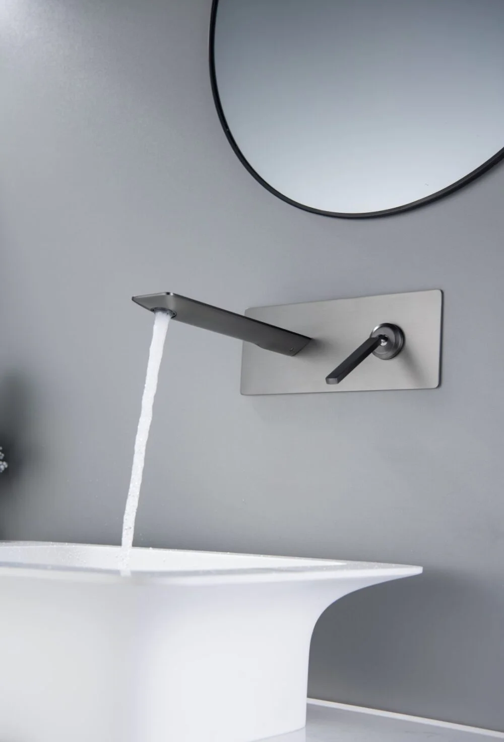 Wall Mounted Bathroom Faucet(MBF-505) thumbnail 4